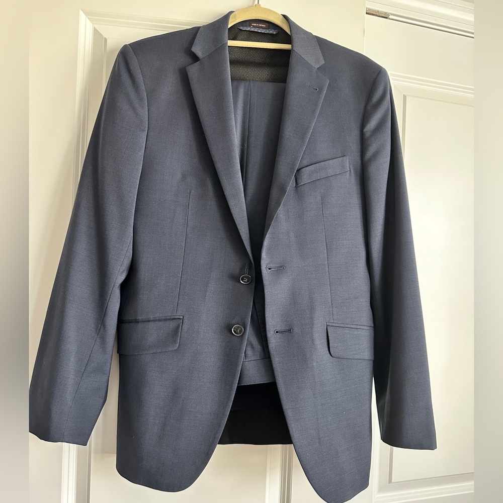 Men’s dress suit